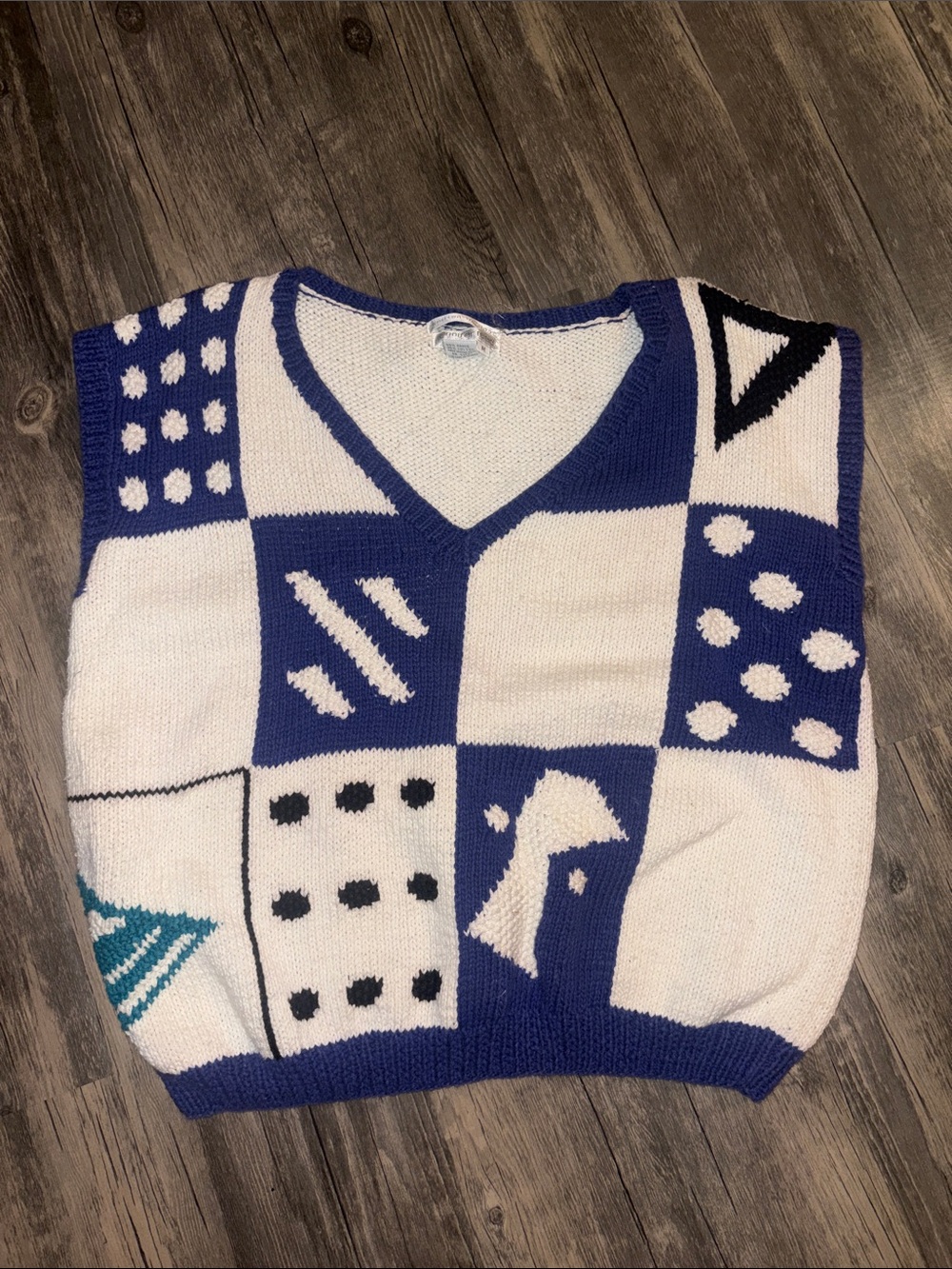 Vintage 90s -Jennifer Reed knitted by hand sweater vest woman’s medium